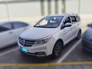 宝骏宝骏7302021款 1.5T CVT时尚型 7座