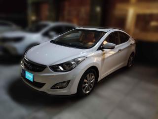 现代朗动2015款1.6L手动领先型