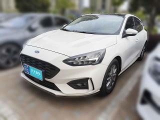 福特福克斯2021款 两厢 EcoBoost 180 自动锋潮型