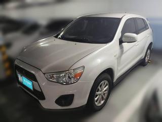 三菱勁炫ASX2013款 2.0L CVT兩驅精英版