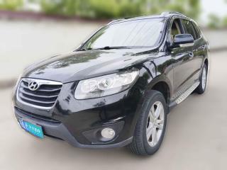 现代胜达经典2010款 2.4 舒适版 七座四驱