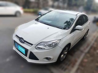 福特福克斯2012款两厢1.6L自动风尚型