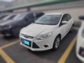 福特福克斯2012款三厢1.6L手动舒适型