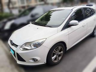 福特福克斯2012款 两厢 1.6L 手动风尚型