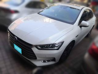 比亞迪秦Pro新能源2018款DM1.5TI自動智聯銳享型