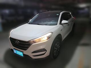 现代途胜2015款 1.6T 双离合两驱领先型