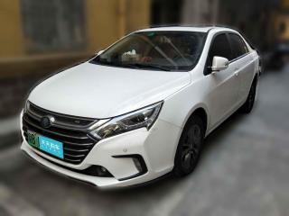 比亞迪秦新能源2017款1.5T尊貴型