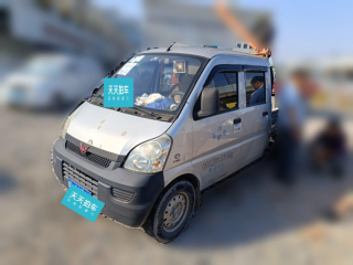 五菱汽車五菱榮光小卡2017款1.5L雙排基本型L3C