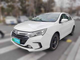 比亞迪秦新能源2014款 1.5T 旗艦型