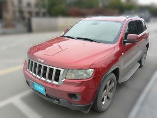 Jeep大切諾基2011款3.6L舒適版