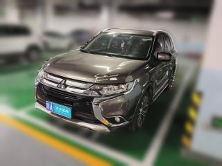 三菱歐藍德2018款 2.4L 四驅精英版 5座