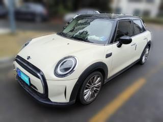 MINIMINI2022款 改款 1.5T COOPER 經典派 五門版