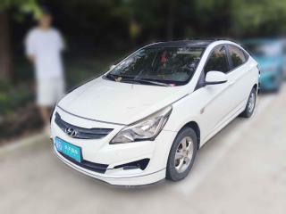 現(xiàn)代瑞納2016款 1.4L 自動(dòng)時(shí)尚型GS