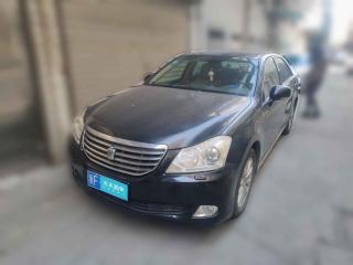 丰田皇冠2010款2.5LRoyal真皮天窗版