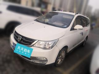 寶駿寶駿7302016款1.8L手動舒適型7座