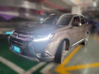 三菱歐藍德2018款 2.0L 兩驅榮耀版 5座