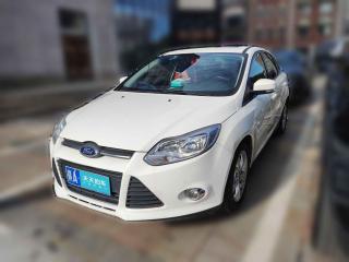 福特福克斯2012款三厢1.6L自动风尚型