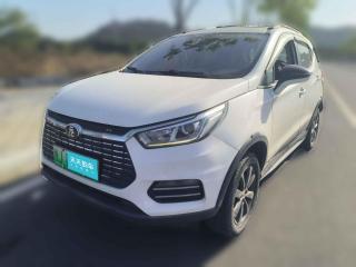 比亞迪元新能源2019款EV360智聯領尚型