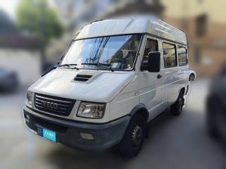 依维柯依维柯得意2012款 2.5T-A35物流1版中顶