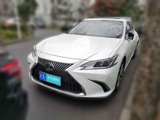 雷克薩斯雷克薩斯ES2020款 200 卓越版
