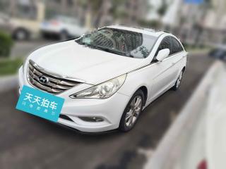 現(xiàn)代索納塔2011款 2.0L 自動(dòng)豪華版「濟(jì)南二手車」「天天拍車」