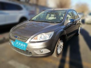 福特福克斯2013款 三廂經(jīng)典 1.8L 手動基本型