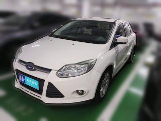 福特福克斯2012款 三厢 1.6L 自动风尚型