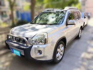 日產奇駿2010款 2.5L CVT旗艦版 4WD