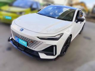 長安長安UNI-V2022款 1.5T 運(yùn)動(dòng)版