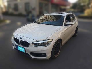 宝马宝马1系2015款120i运动设计套装