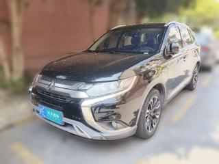 三菱欧蓝德2019款 2.4L 四驱致享版 5座 国VI