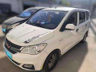 五菱汽車五菱宏光2015款1.5LS1標(biāo)準(zhǔn)國(guó)V