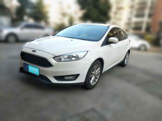 福特福克斯2018款两厢经典1.6L手动风尚型智行版