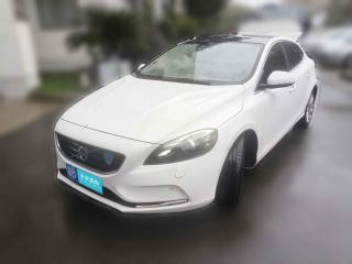 沃尔沃沃尔沃V402013款 2.0T 智雅版