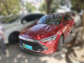 比亚迪秦PLUS2021款DM-i120KM旗舰型