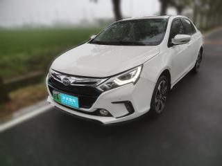 比亞迪秦新能源2015款 1.5T 雙冠旗艦Plus版