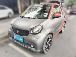 smartsmart fortwo2015款 1.0L 52千瓦硬頂激情版