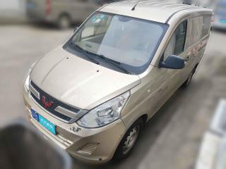 五菱汽车五菱荣光V2019款1.5L厢式运输车实用型