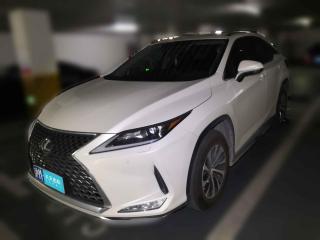 雷克薩斯雷克薩斯RX2020款改款300兩驅精英版
