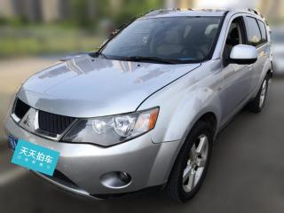 三菱歐藍(lán)德2006款 3.0 豪華型