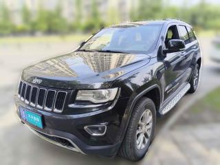 Jeep大切諾基2015款 3.0TD 柴油 精英導(dǎo)航版