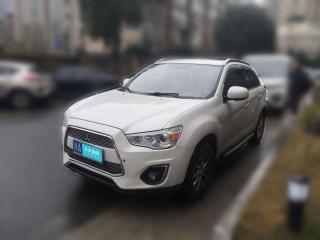 三菱勁炫ASX2013款 2.0L CVT兩驅精英版