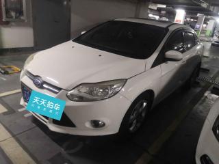 福特福克斯2012款三厢1.6L手动风尚型