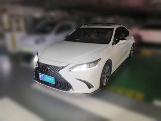雷克薩斯雷克薩斯ES2020款 200 卓越版