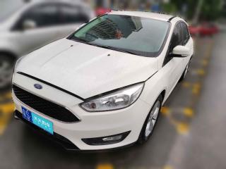 福特福克斯2015款两厢1.6L自动舒适型