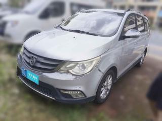 寶駿寶駿7302015款 1.8L 手動舒適ESP版 7座