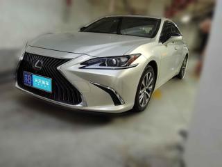 雷克薩斯雷克薩斯ES2018款 300h 卓越版 國V