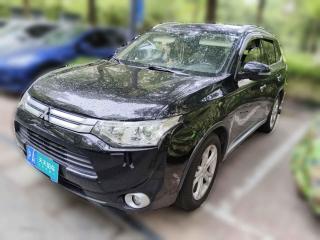 三菱欧蓝德2014款 2.4L 四驱豪华超值版 5座