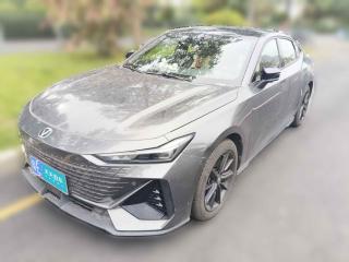 长安长安UNI-V2022款 1.5T 尊贵型