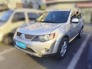 三菱歐藍(lán)德2006款 3.0 豪華型